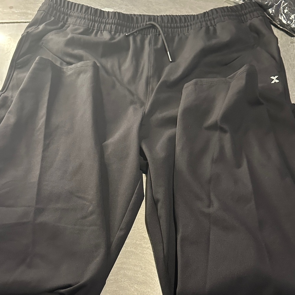 Xersion Quick-Dri Black Joggers